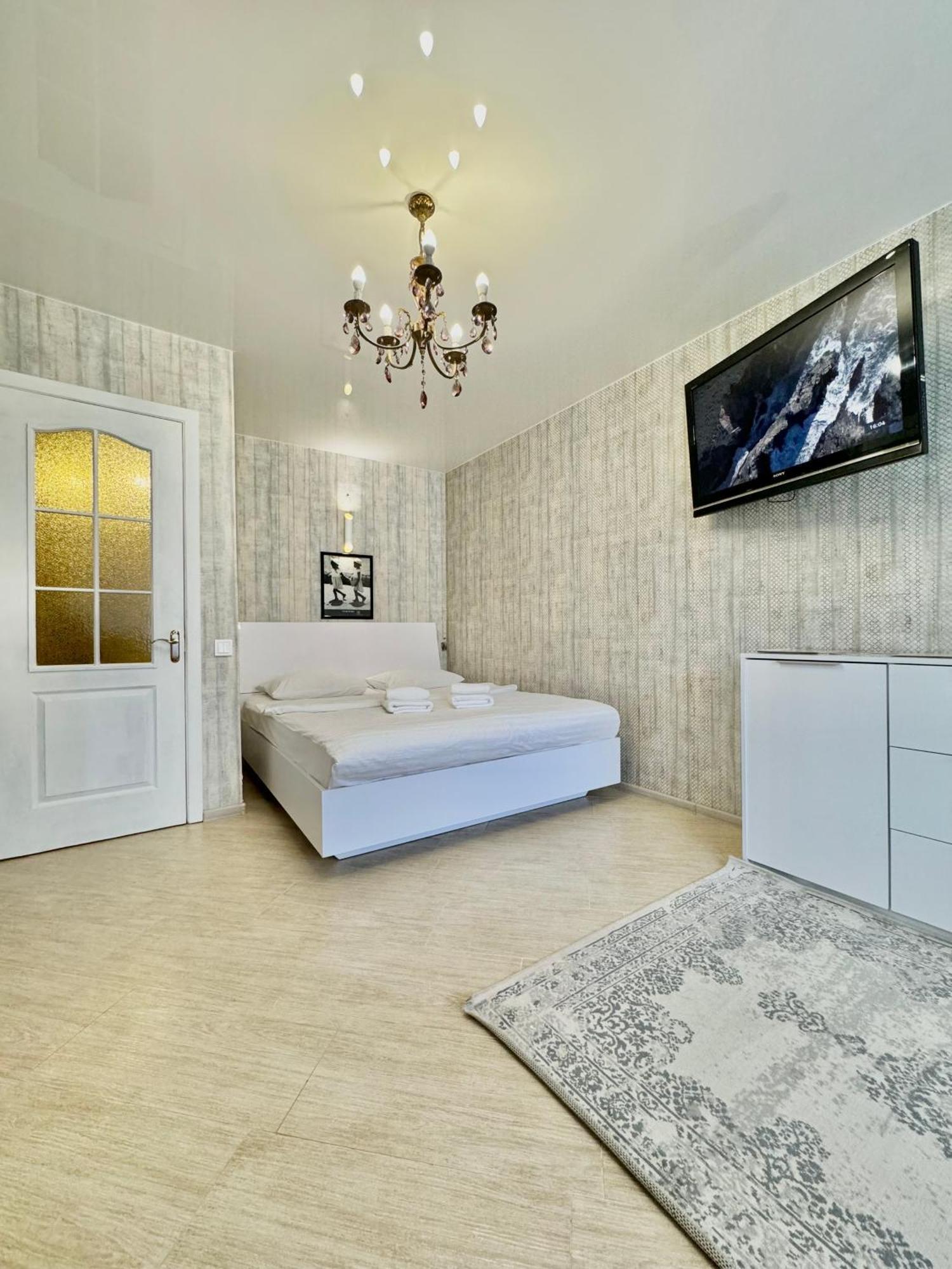 Apartpoltava Смак Італії У Самому Центрі Полтави , Білосніжна Студія В Новобудові, Банківський Чек Εξωτερικό φωτογραφία